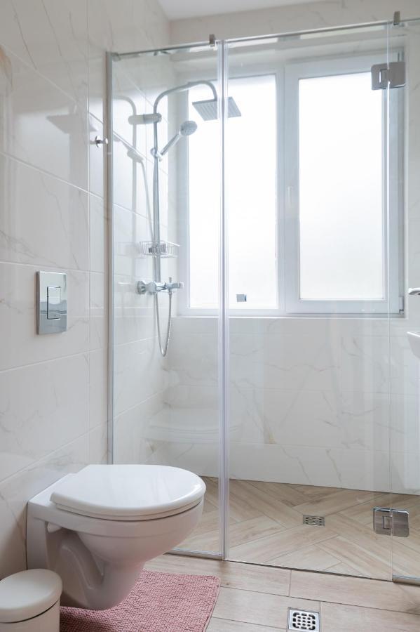 Appartamento Bright Urban Retreat - 1 Bd By Flat Mаnager Sofia